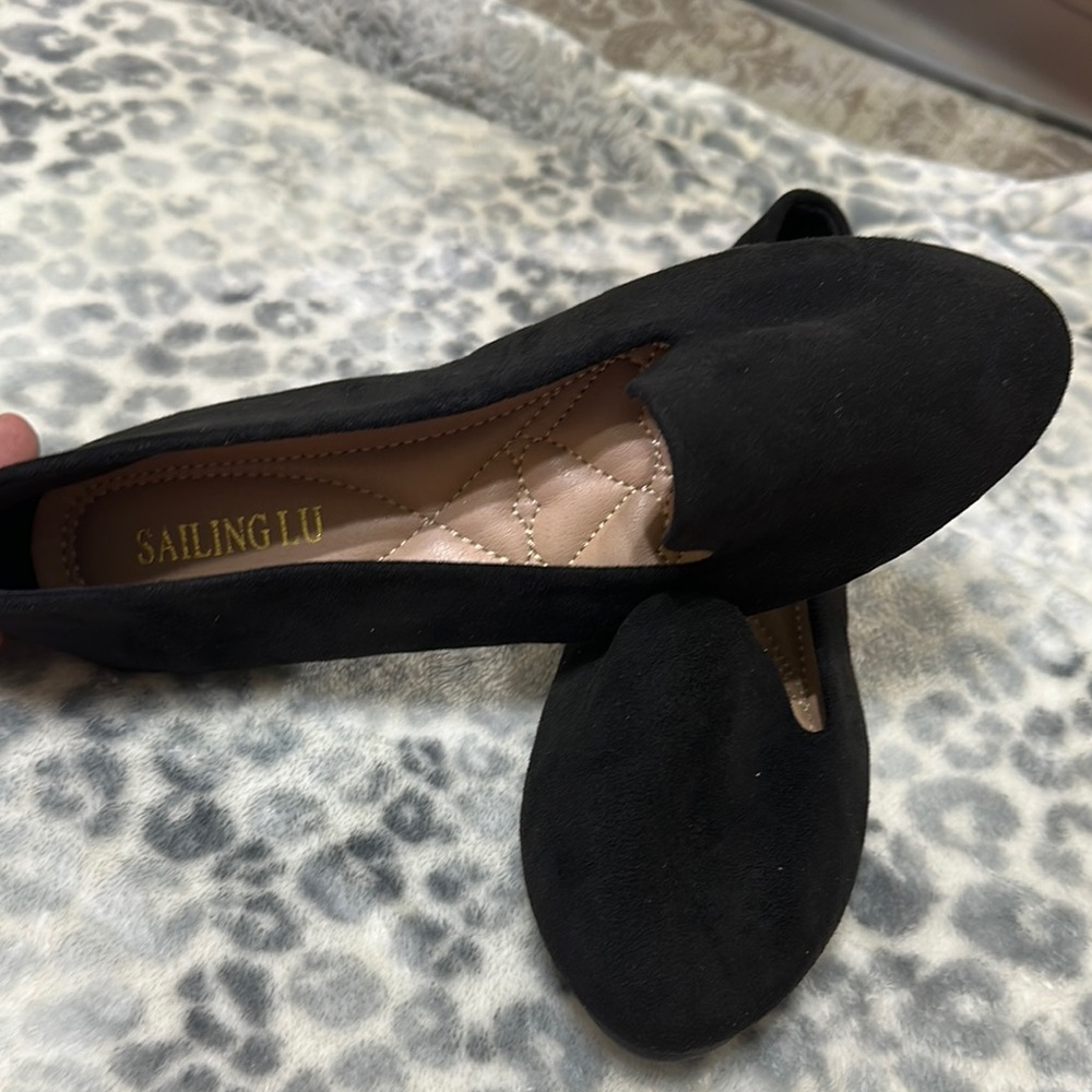 Amazon Essentials Black Classic Loafers
